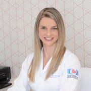 Foto de Dra. Aline Azevedo